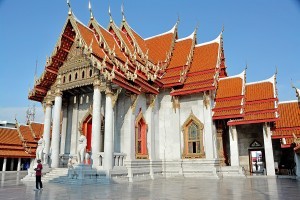  | tipico diseño de techo de  budismo tailandes wat benchamabophit, marble temple_ger
