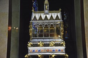  | 7-santa-diestra-en-basilica-de-san-esteban_ger