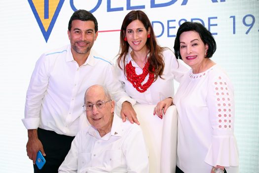  | Izquierda a derecha Sr. Richard Toledano Jr., Sra. Deborah Toledano de De Luca, Sra. Amelia de Toledano y Sr. Richard Toledano Melhado
