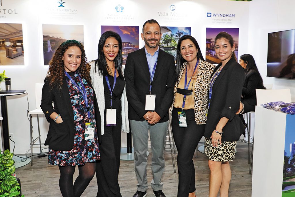 EMPRESARIALES EVENTOS  | VITRINA COMERCIAL EXPOCOMER 2022