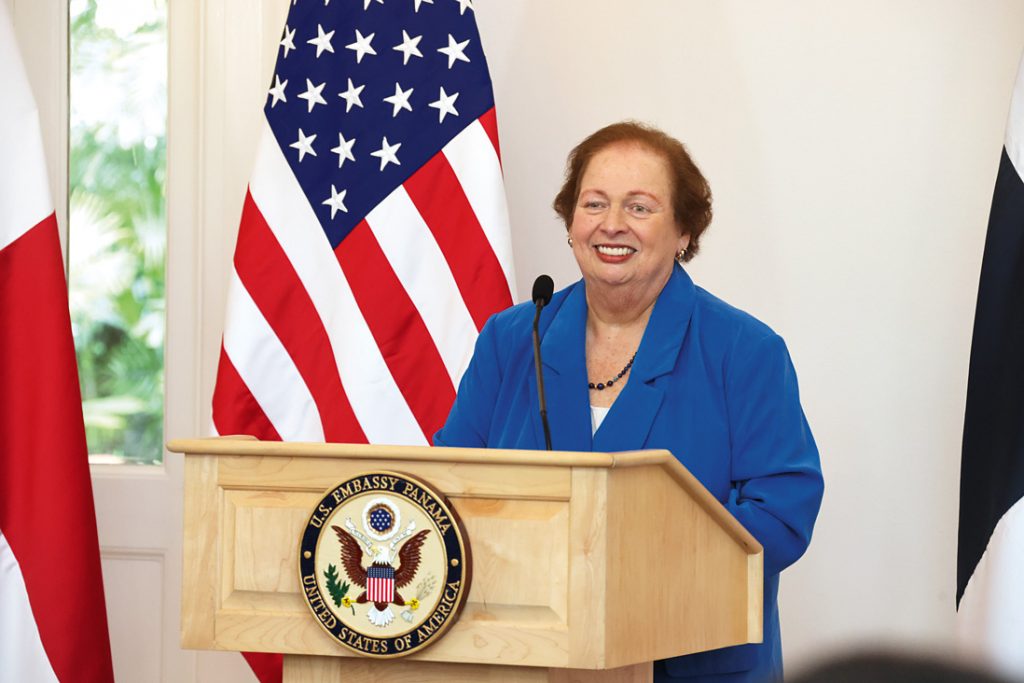 EMPRESARIALES EVENTOS  | Nueva Embajadora de EE. UU.