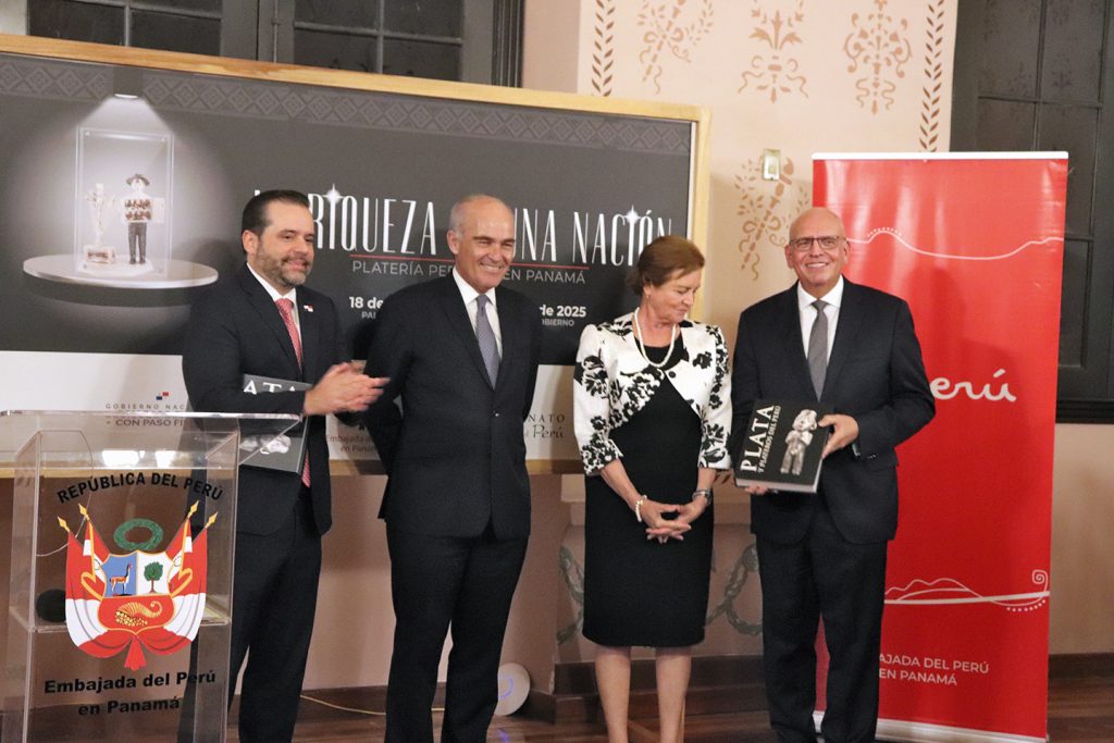 EMPRESARIALES EVENTOS  | MUESTRA DE PLATERÍA PERUANA