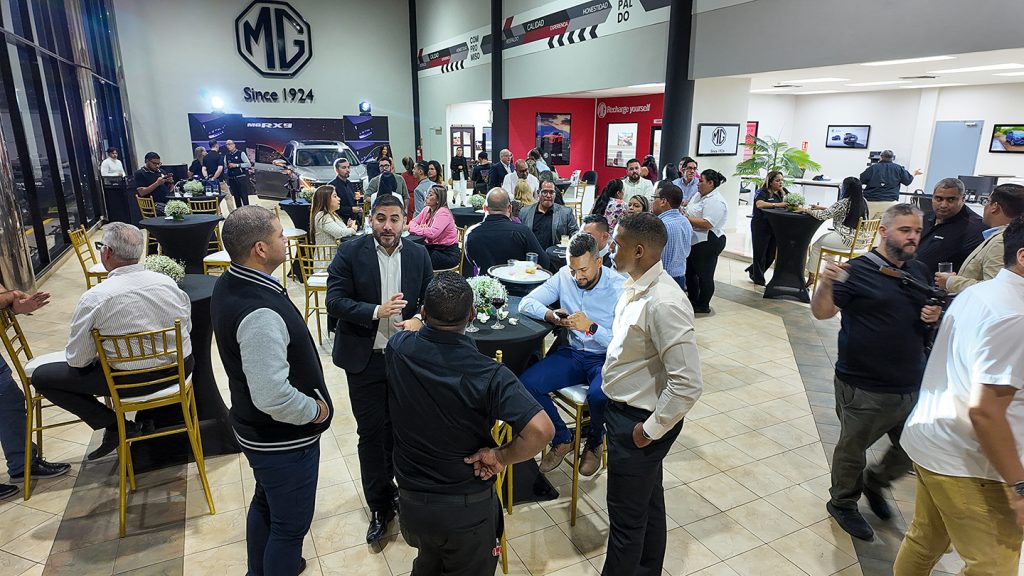 EMPRESARIALES EVENTOS | LA NUEVA RX9: UNA SUV DE LUJO PENSADA PARA LA FAMILIA MODERNA EMPRESARIALES EVENTOS | LA NUEVA RX9: UNA SUV DE LUJO PENSADA PARA LA FAMILIA MODERNA