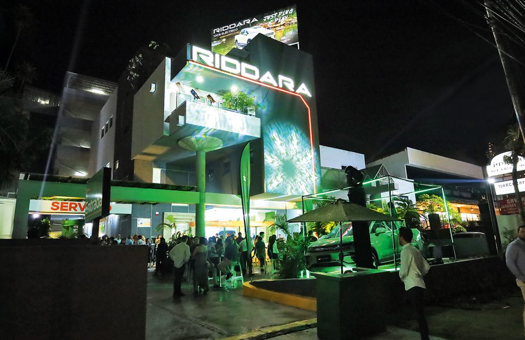 EMPRESARIALES EVENTOS  | REVOLUCIÓN ELÉCTRICA SOBRE RUEDAS LLEGA A PANAMÁ