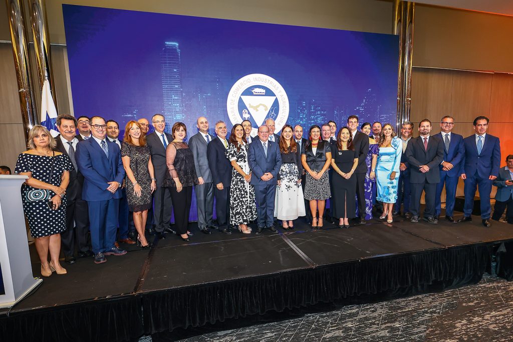 EMPRESARIALES EVENTOS  | Noche de juramentación