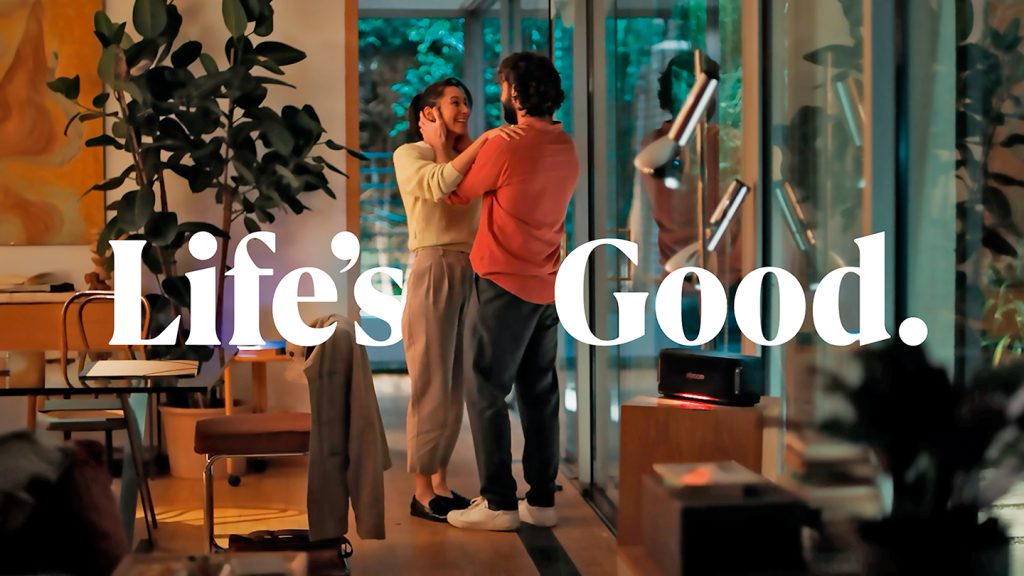 EMPRESARIALES  | LG LANZA SU NUEVA CAMPAÑA: “MENOS ARTIFICIAL, MÁS HUMANO”