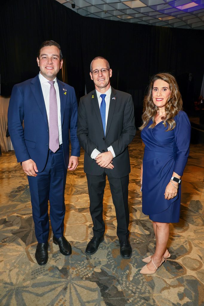 EMPRESARIALES EVENTOS  | Amistad y resiliencia