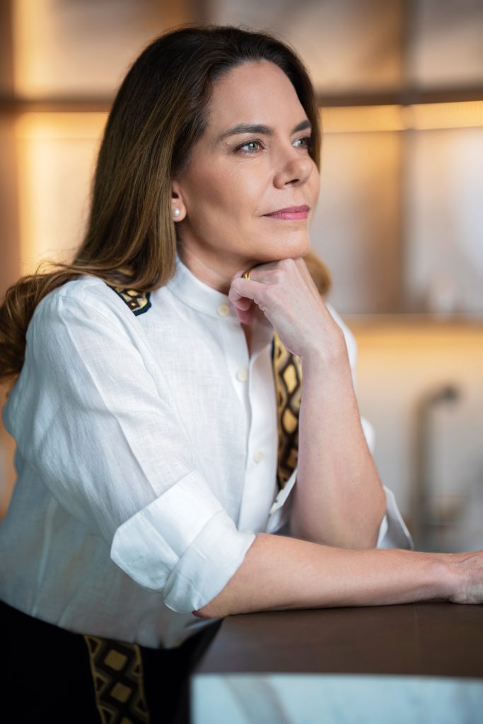 MUJER DE HOY  | “Debemos vestirnos para expresar quiénes somos, la moda debe ser una manera de expresión” – Sophie Breebaart