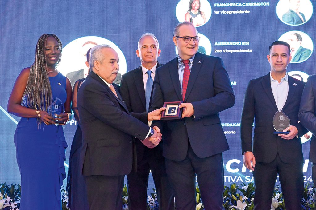 EMPRESARIALES | Celebran toma de posesión EMPRESARIALES | Celebran toma de posesión