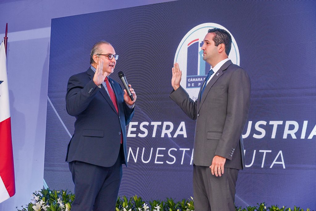 EMPRESARIALES | Celebran toma de posesión EMPRESARIALES | Celebran toma de posesión