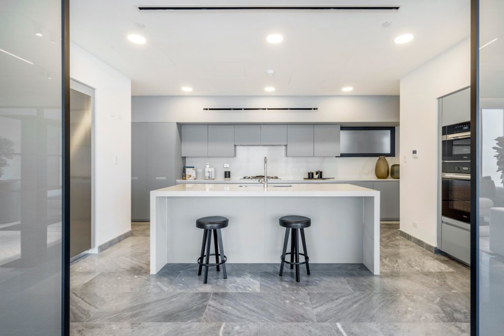 EMPRESARIALES  | EL ARTE DE VIVIR | UPPER EAST TOWER