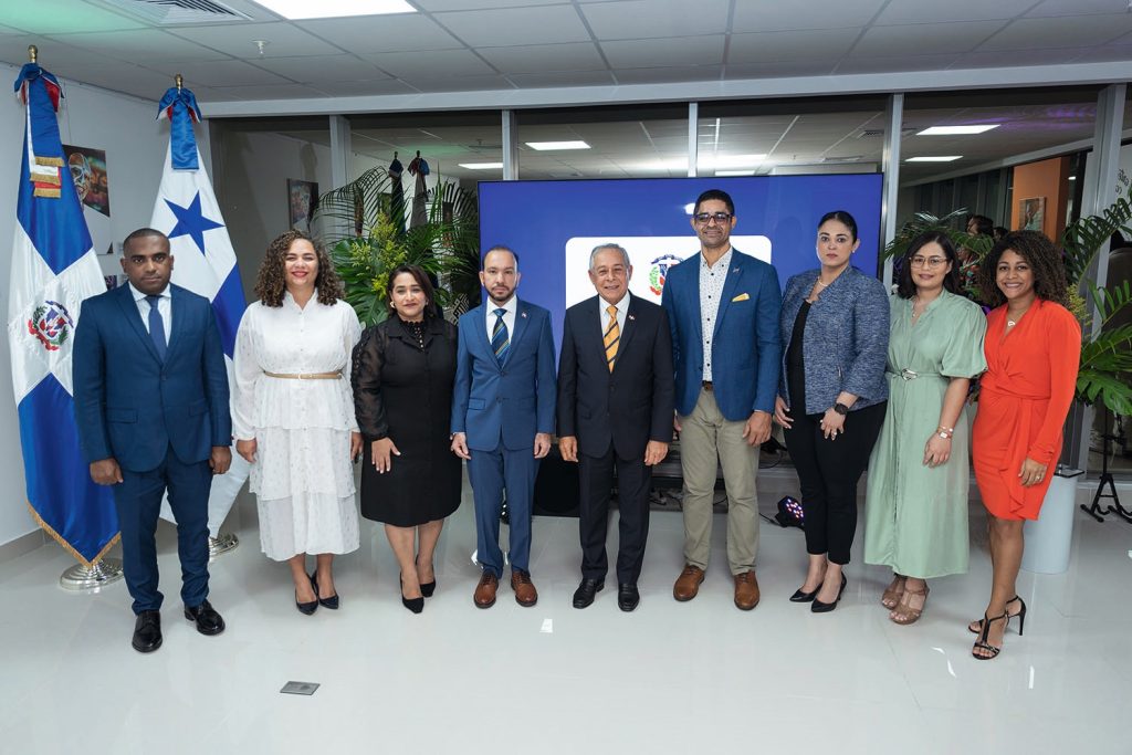 EMPRESARIALES  | RD presenta nueva misión diplomática