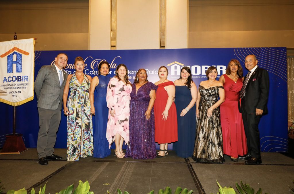 EMPRESARIALES EVENTOS  | ACOBIR realiza cena de gala benéfica