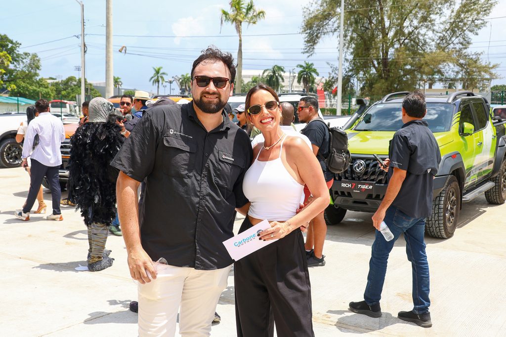 EMPRESARIALES EVENTOS  | LA NUEVA PICKUP DE CARBONE MOTORS