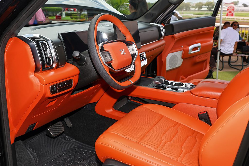EMPRESARIALES EVENTOS  | LA NUEVA PICKUP DE CARBONE MOTORS