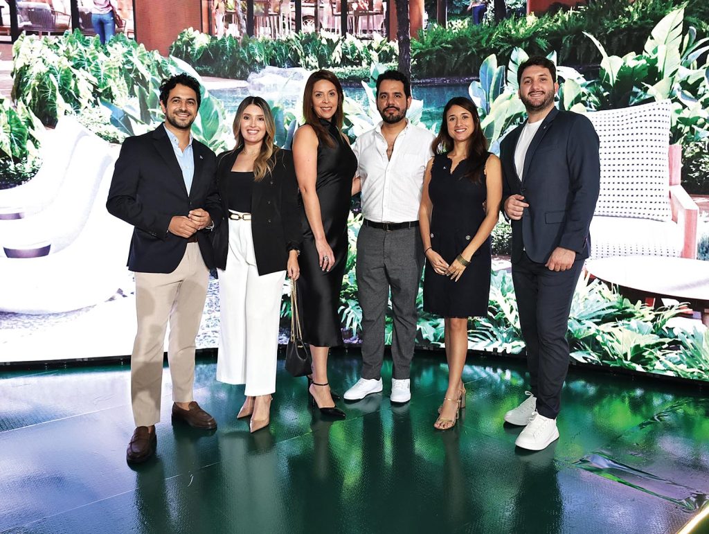 EMPRESARIALES EVENTOS  | GRUPO LOS PUEBLOS CELEBRA 40 AÑOS Y LANZA BOSCO DI SANTA MARÍA