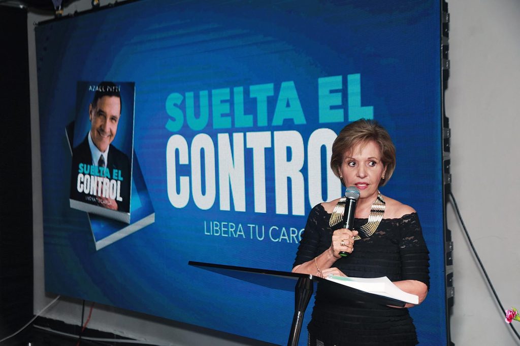EVENTOS  | Azael Pitti presentó su primer libro