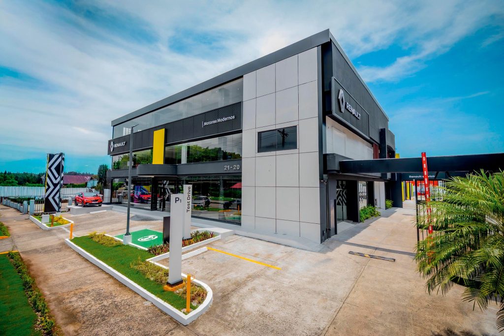 EMPRESARIALES EVENTOS  | RENAULT REGRESA A PANAMÁ CON MODERNO CONCESIONARIO EN COSTA DEL ESTE