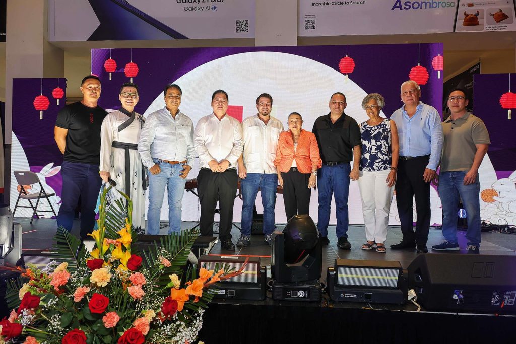 BLINK EVENTOS | ÉXITO MÁGICO DEL FESTIVAL DE LA LUNA BLINK EVENTOS | ÉXITO MÁGICO DEL FESTIVAL DE LA LUNA