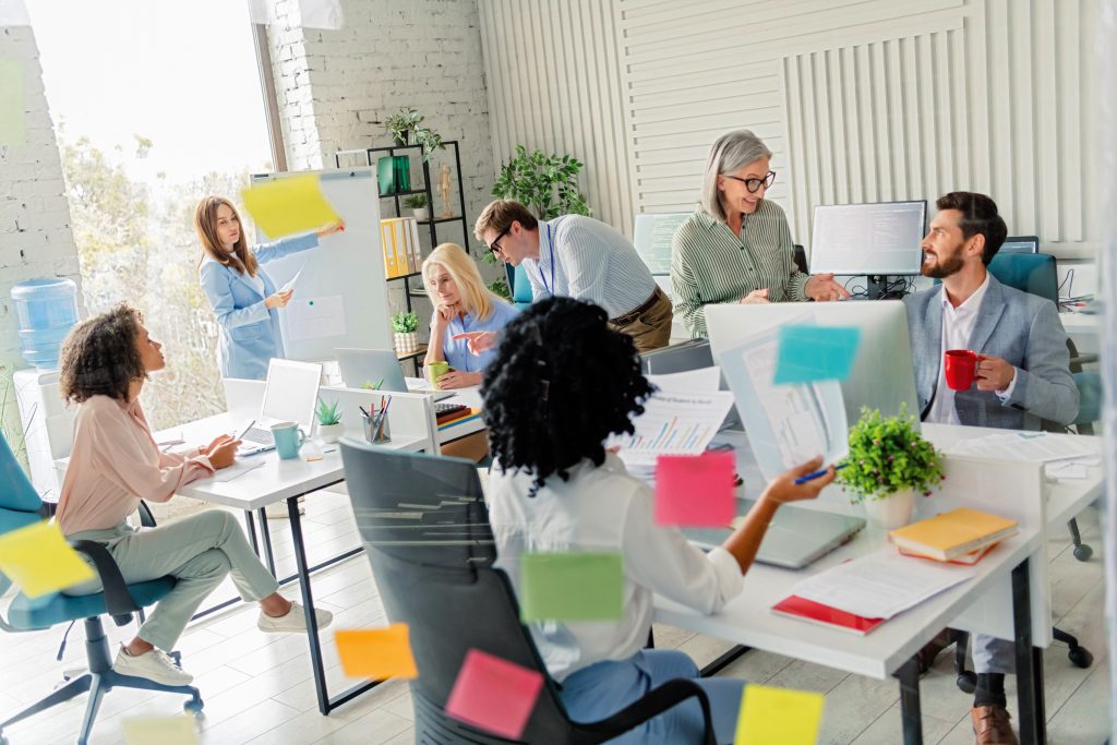 EMPRESARIALES  | DISCRIMINACIÓN POR EDAD