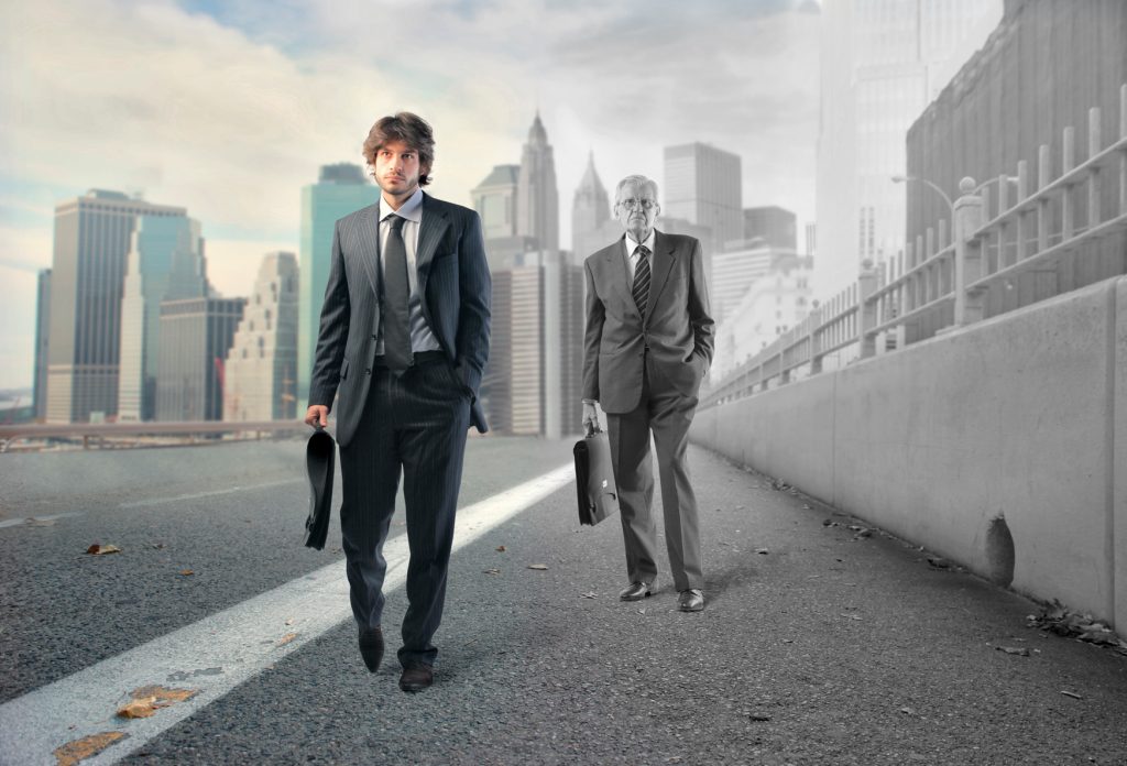 EMPRESARIALES  | DISCRIMINACIÓN POR EDAD