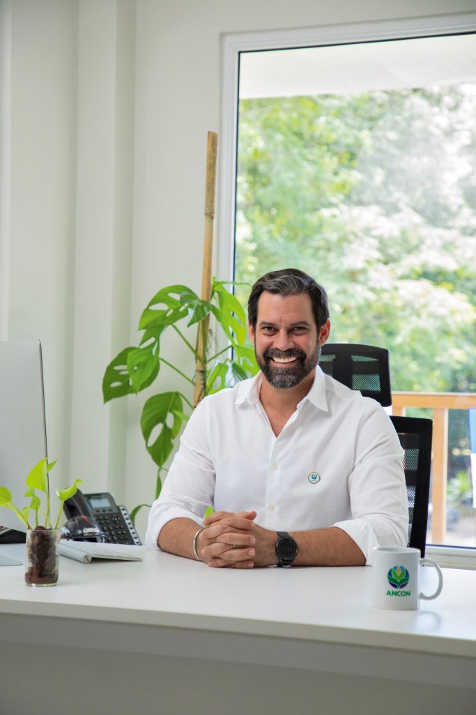 GERENTE DEL MES  | ADRIÁN BENEDETTI