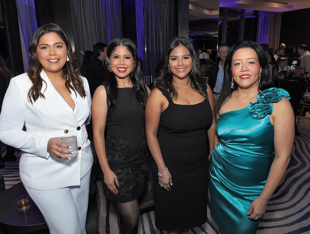 EMPRESARIALES EVENTOS  | 10 AÑOS IMPULSANDO EL CRECIMIENTO FINANCIERO EN PANAMÁ