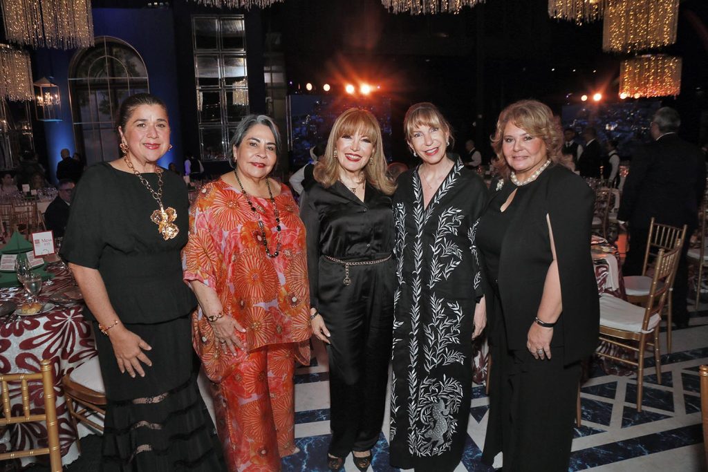 CULTURALES  | Compromiso y fe