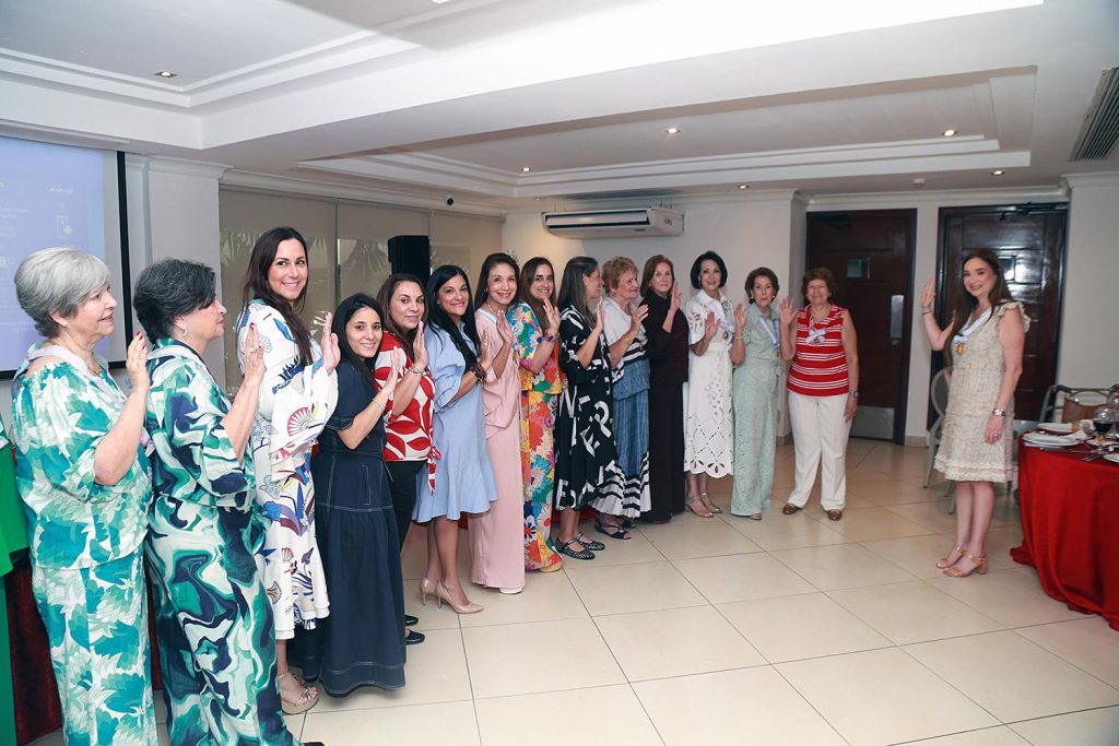 BLINK  | Damas Guadalupanas estrenan directiva