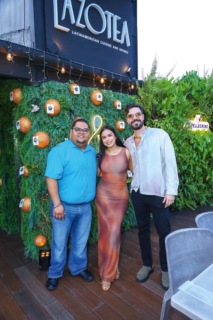 EMPRESARIALES  | BRINDIS POR UN NUEVO AÑO