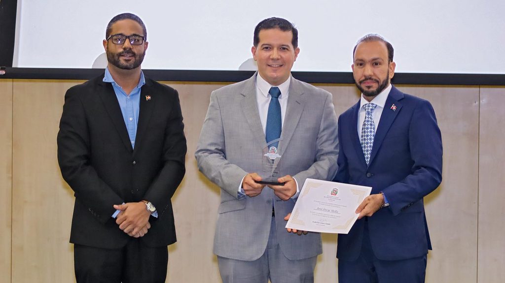 EMPRESARIALES  | Reconocimiento a dominicanos