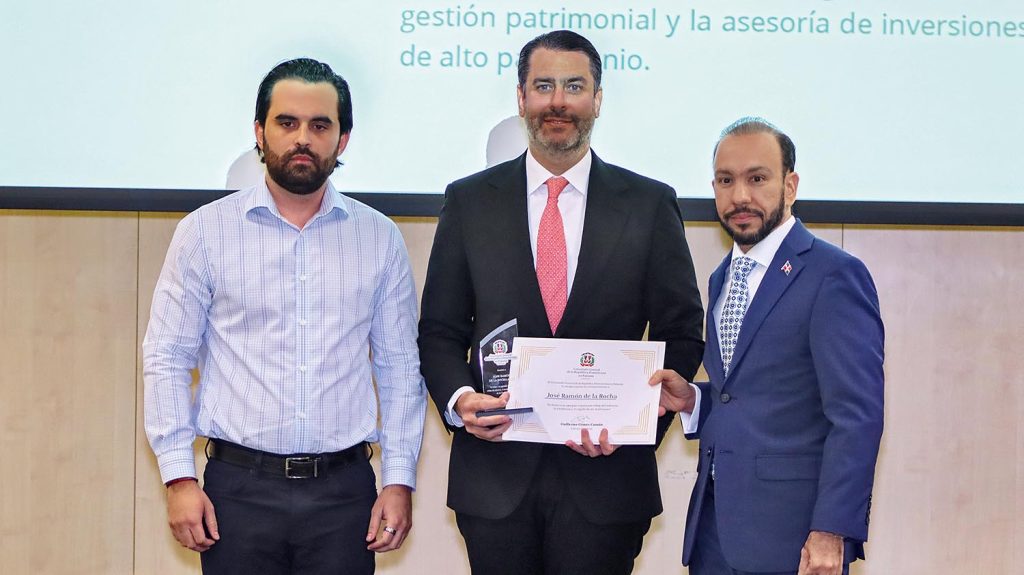 EMPRESARIALES  | Reconocimiento a dominicanos