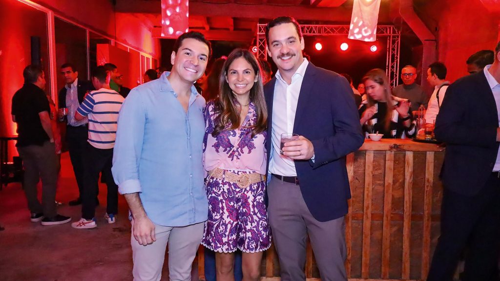 SOCIALES  | Lanzan Seco Oro de Caña