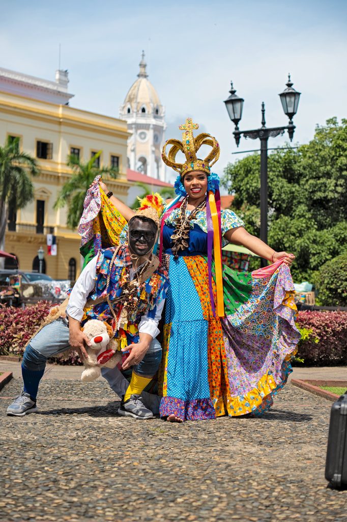 PORTADA  | Bi Bank, en sus 10 años rinde homenaje a la cultura