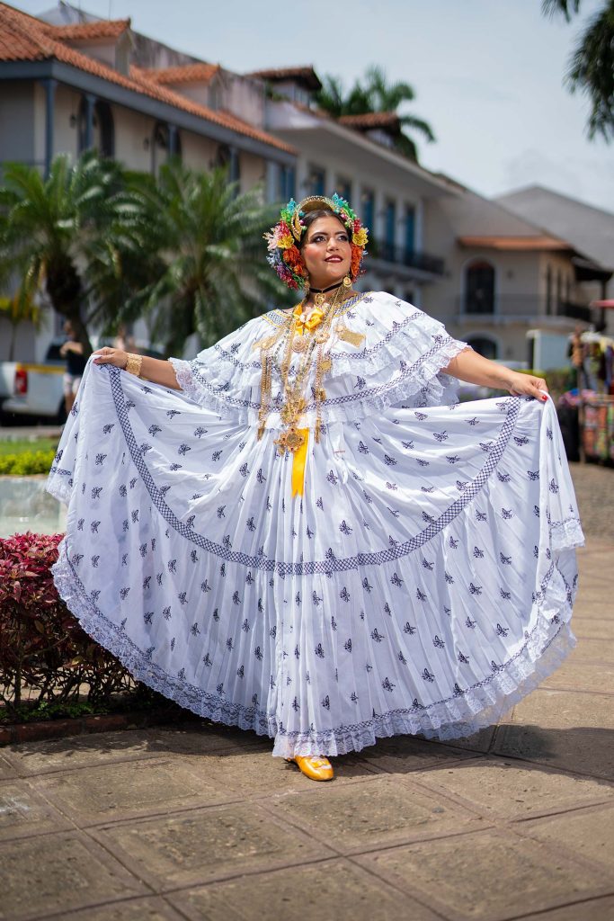 PORTADA  | Bi Bank, en sus 10 años rinde homenaje a la cultura