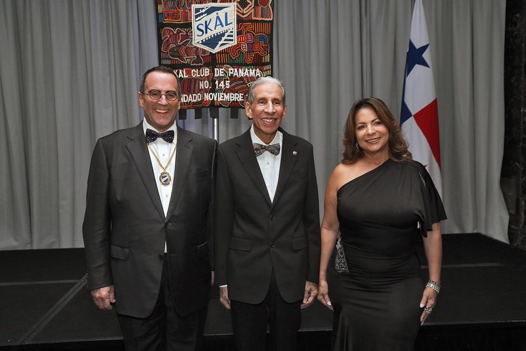 EMPRESARIALES EVENTOS  | Noche de juramentación