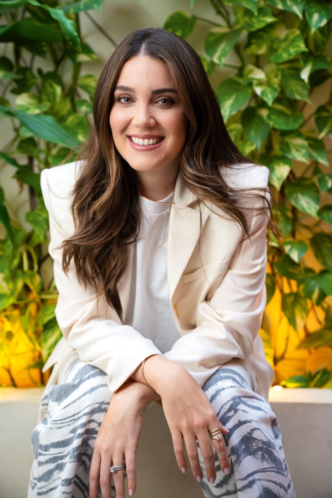 MUJER DE HOY  | El arte de construir una marca | ANA ESTHER COHEN-HENRÍQUEZ