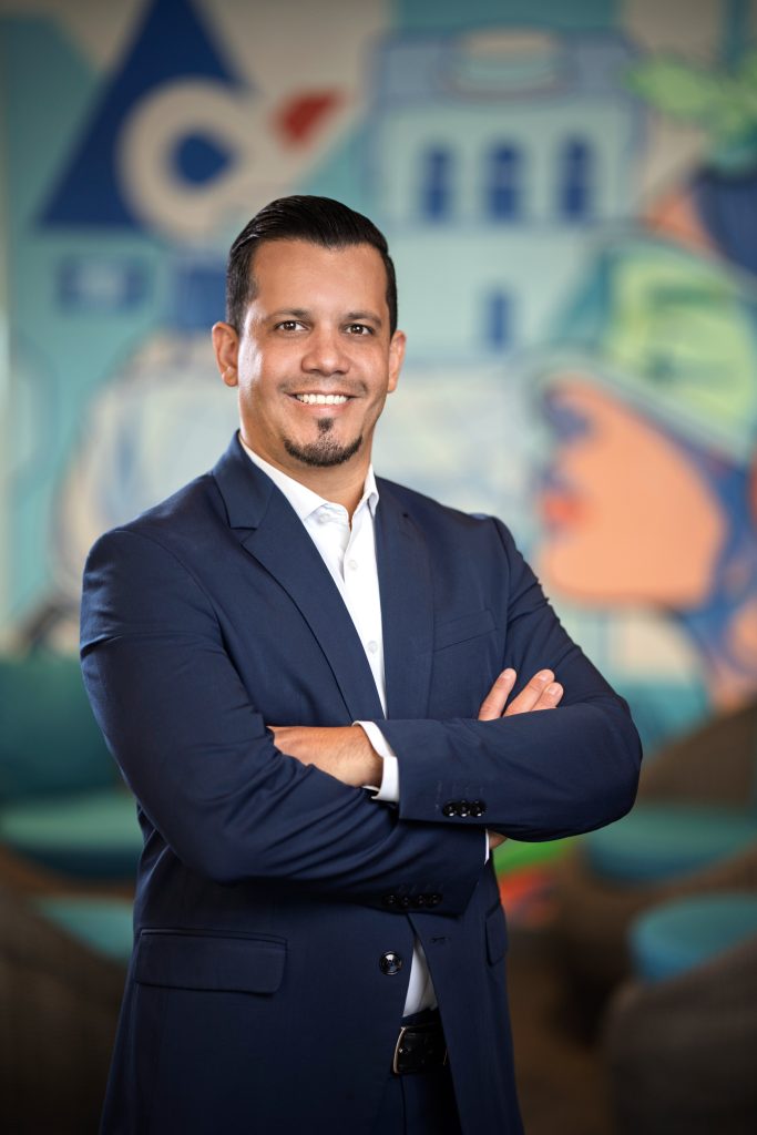 GERENTE DEL MES | equilibrio que inspira | adolfo Chávez GERENTE DEL MES | equilibrio que inspira | adolfo Chávez