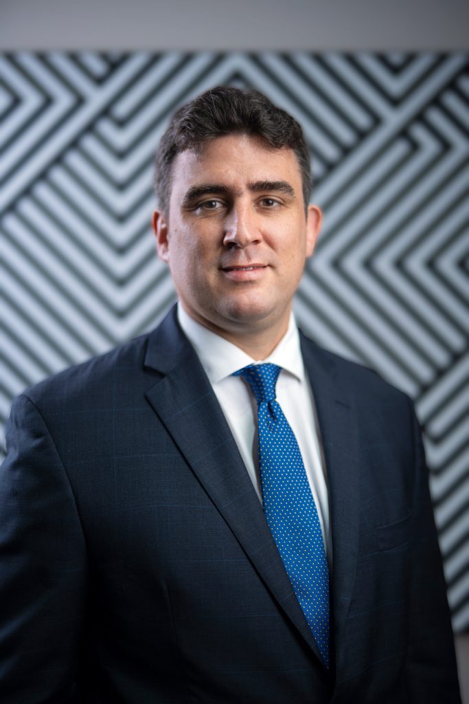 PORTADA | INVERTIR CON CRITERIO | AV Securities: 40 años de trayectoria PORTADA | INVERTIR CON CRITERIO | AV Securities: 40 años de trayectoria