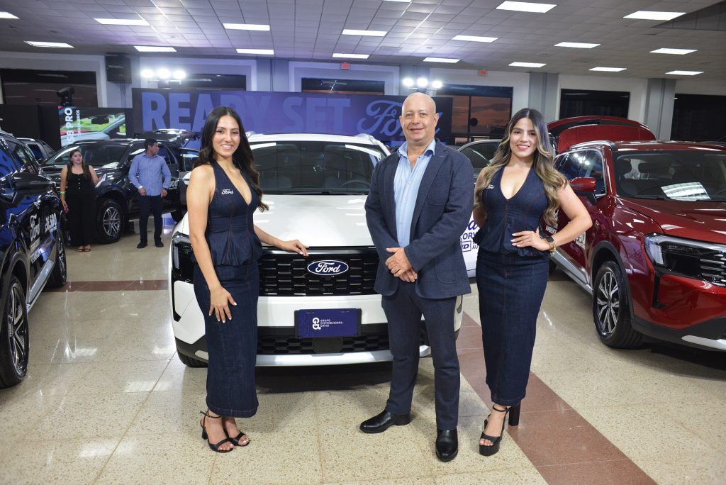 EMPRESARIALES  | EVOLUCIÓN CON NUEVA versión hibrida | Ford