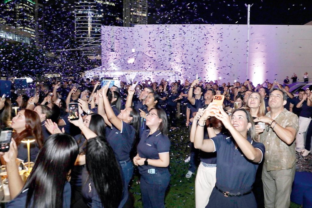 EMPRESARIALES | BLADEX PRESENTA NUEVA IMAGEN DESDE SU CASA MATRIZ EN PANAMÁ EMPRESARIALES | BLADEX PRESENTA NUEVA IMAGEN DESDE SU CASA MATRIZ EN PANAMÁ