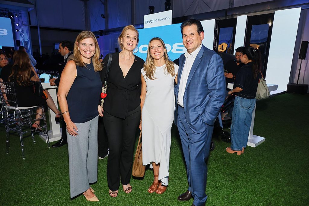 EMPRESARIALES | COFIÑO DESEMBARCA EN PANAMÁ DE LA MANO DE BYD Y EL NUEVO SEALION 7 EMPRESARIALES | COFIÑO DESEMBARCA EN PANAMÁ DE LA MANO DE BYD Y EL NUEVO SEALION 7