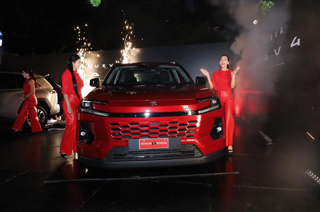 EMPRESARIALES  | NUEVA RAV4: INNOVACIÓN, TECNOLOGÍA Y DESEMPEÑO