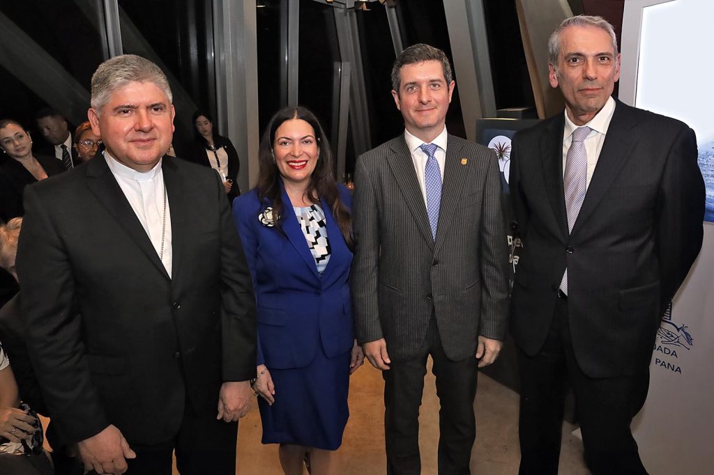 EMPRESARIALES  | Amistad y cordialidad