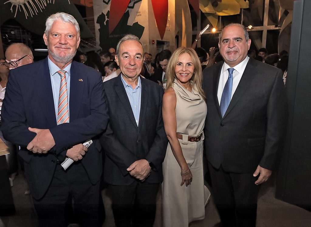 EMPRESARIALES  | Amistad y cordialidad