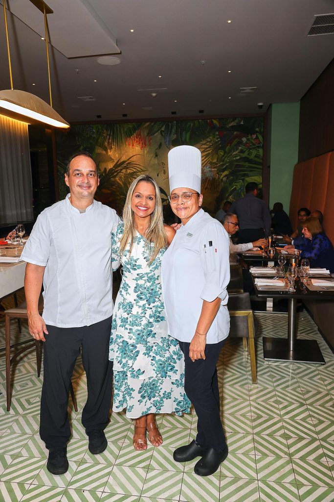 SOCIALES  | “NOCHES DE MERCAO”, NUEVA experiencia gastronómica