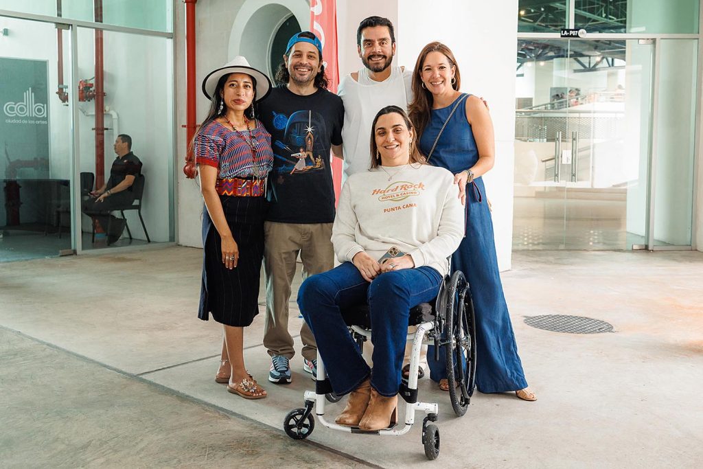 ON THE SPOT | Conexión y proyección ON THE SPOT | Conexión y proyección