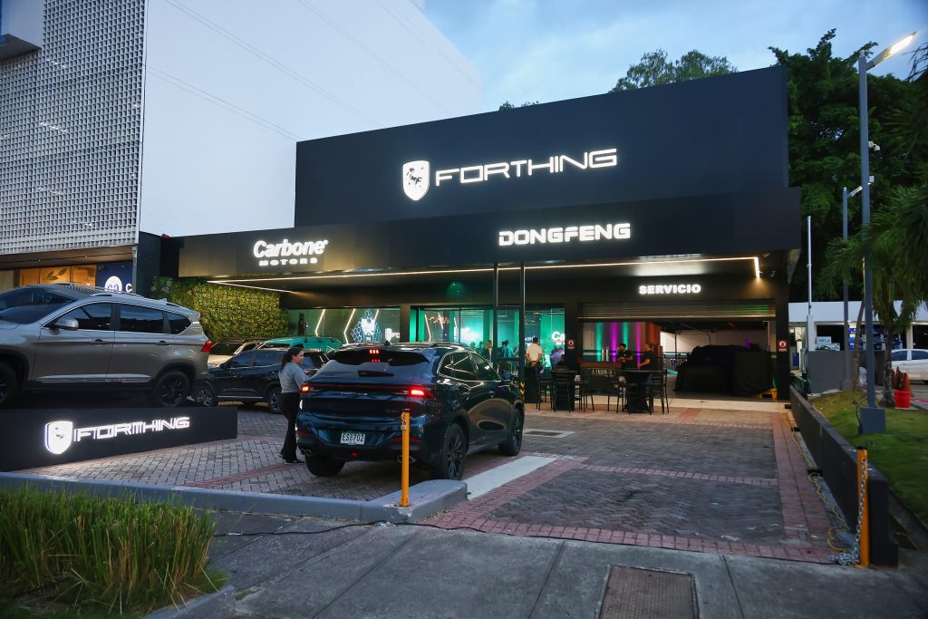 EVENTOS TECNOLOGÍA | CARBONE MOTORS LANZA EL FORTHING SX5 EVENTOS TECNOLOGÍA | CARBONE MOTORS LANZA EL FORTHING SX5