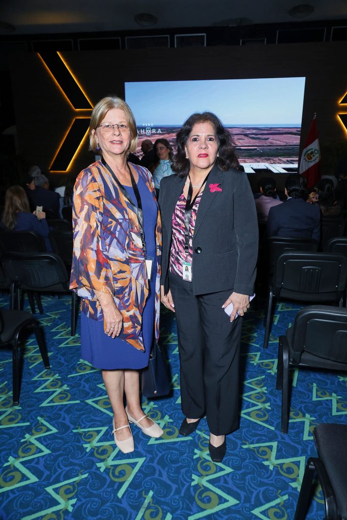 EMPRESARIALES | Perú rinde homenaje EMPRESARIALES | Perú rinde homenaje