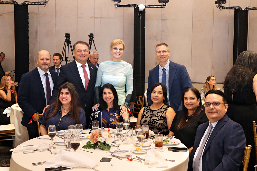 EMPRESARIALES  | CENA EMPRESARIAL